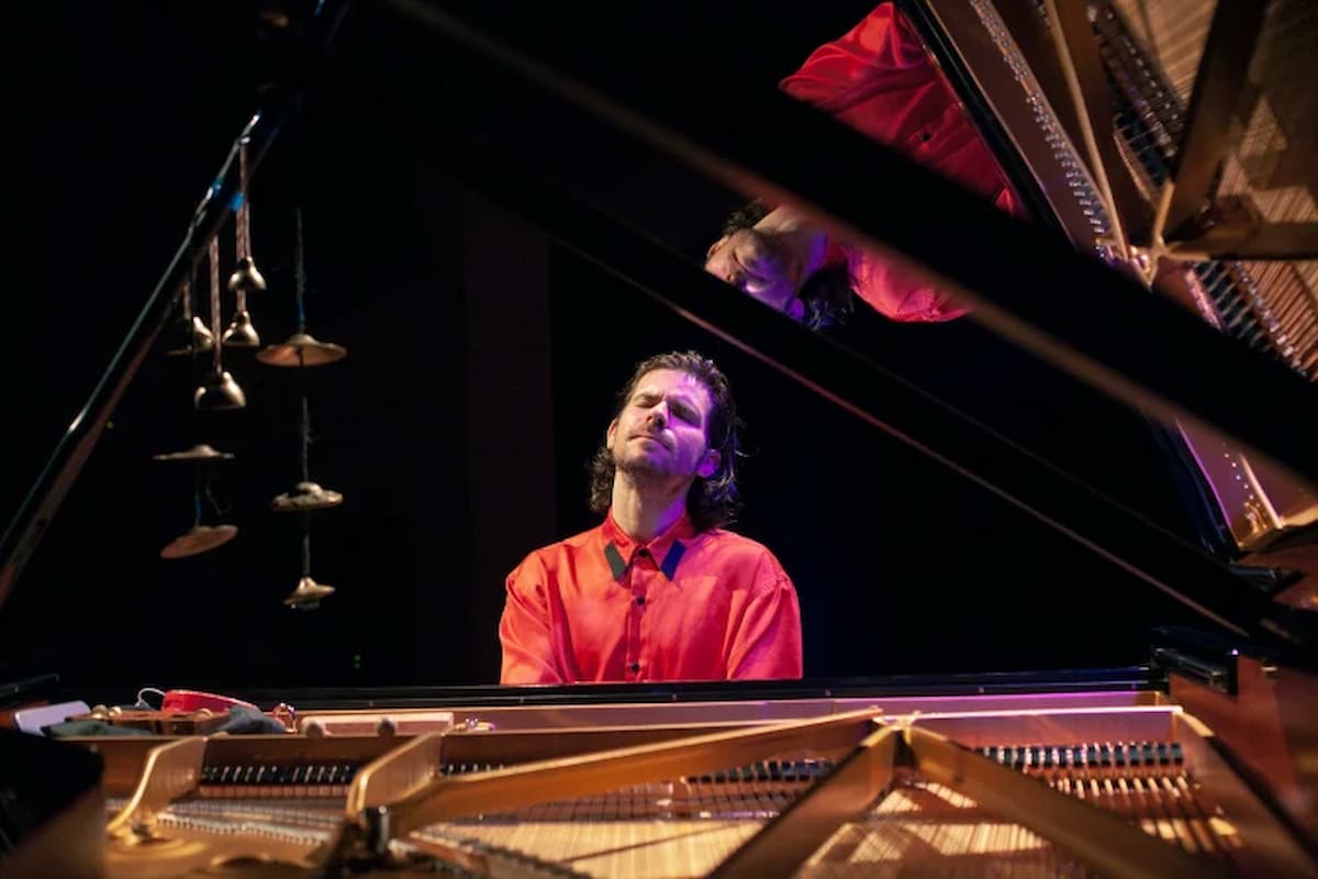 El pianista Marco Mezquida continúa la gira de presentación de su nuevo trabajo «Letter to Milos».