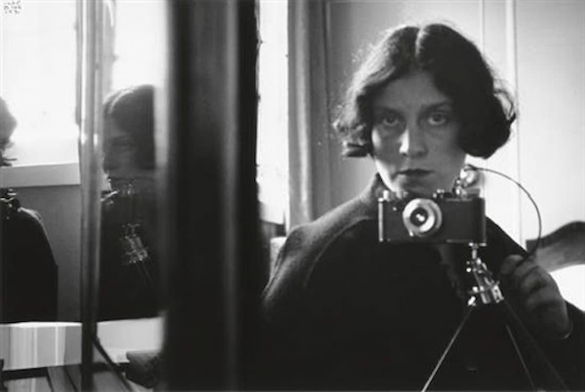 La exposición de Ilse Bing recoge su trayectoria a través de 200 fotografías.