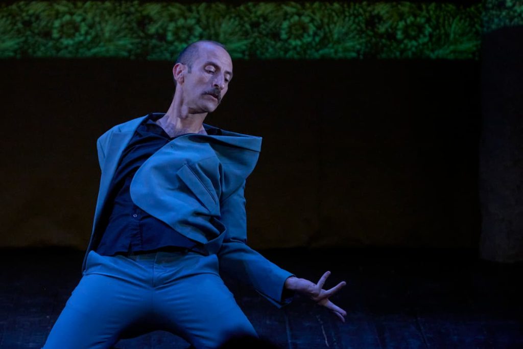 me trataste con olvido