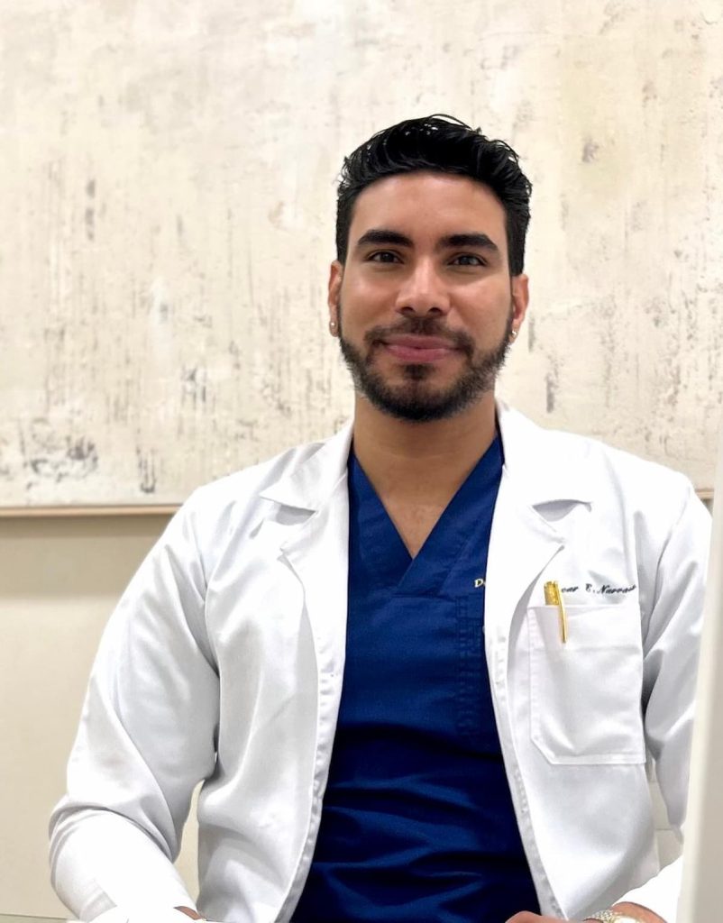 Dr. Óscar Narváez