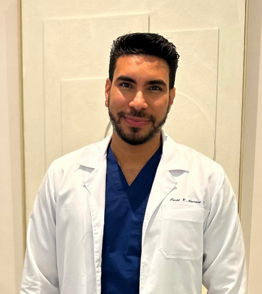 El Dr. Óscar Narváez