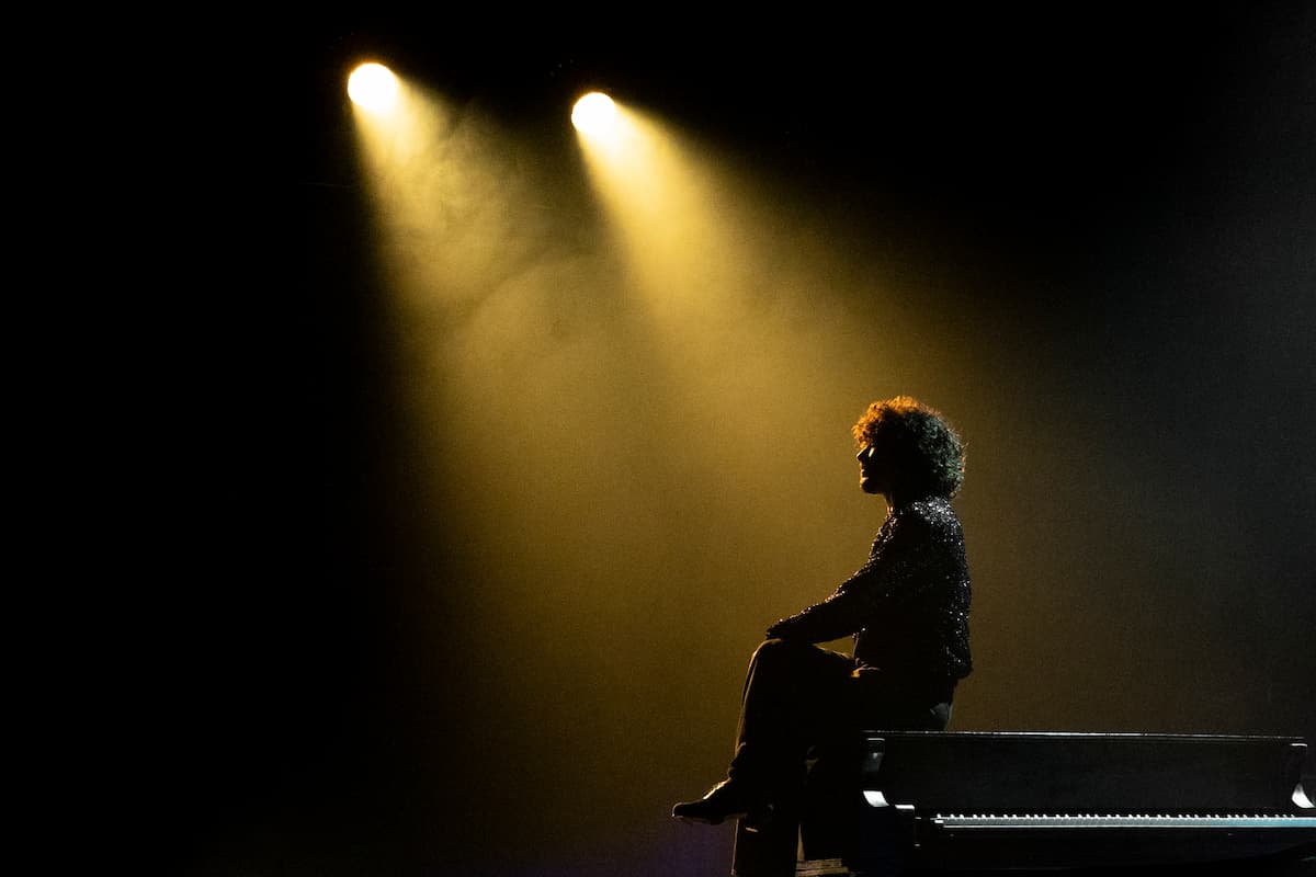 Jesús Carmona cierra su trilogía con Super-viviente, un viaje flamenco entre identidad y subconsciente