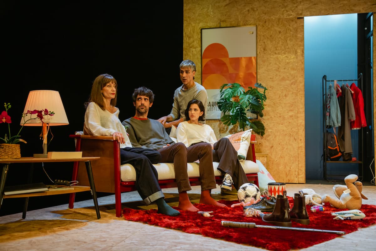 “El entusiasmo”, de Pablo Remón: la ficción como refugio ante la crisis de la vida