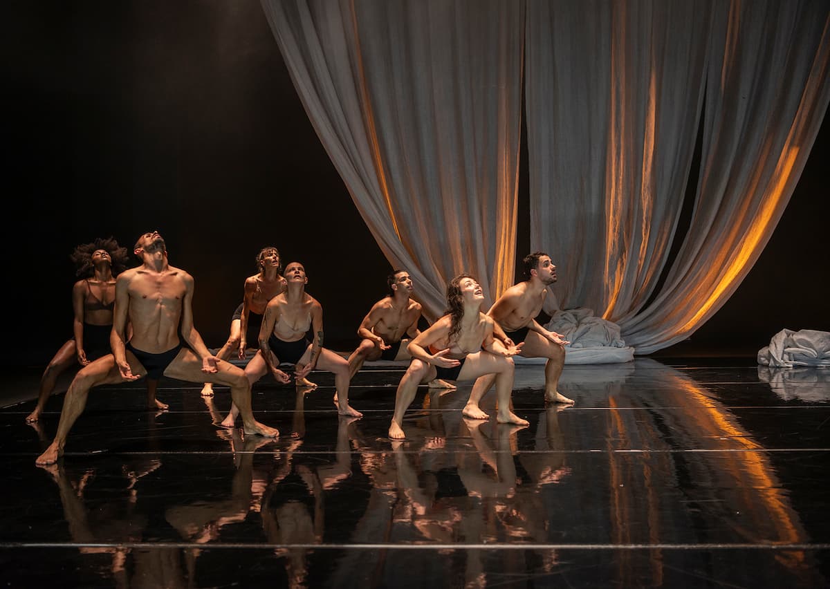 La compañía Alicia Soto-Hojarasca celebra tres décadas de danza con “Paisajes humanos”