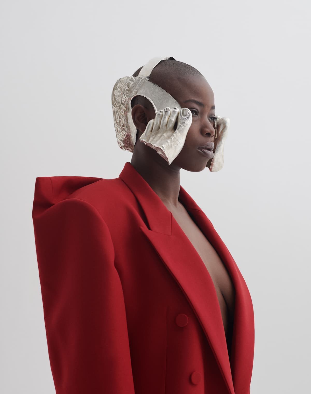 El waacking se redefine en Madrid con STUCK, la nueva pieza de Mounia Nassangar