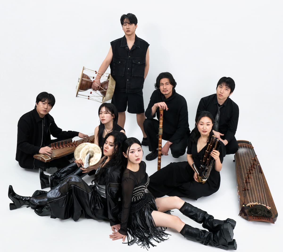 ADG7 transforma el chamanismo coreano en una fiesta escénica de pop, folk y funk